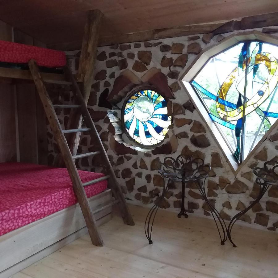 Village.Insolite Montagny-sur-Grosne Ngoại thất bức ảnh
