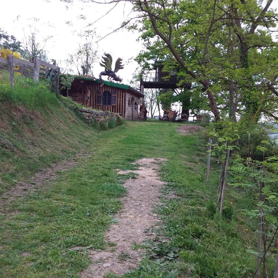 Village.Insolite Montagny-sur-Grosne Ngoại thất bức ảnh